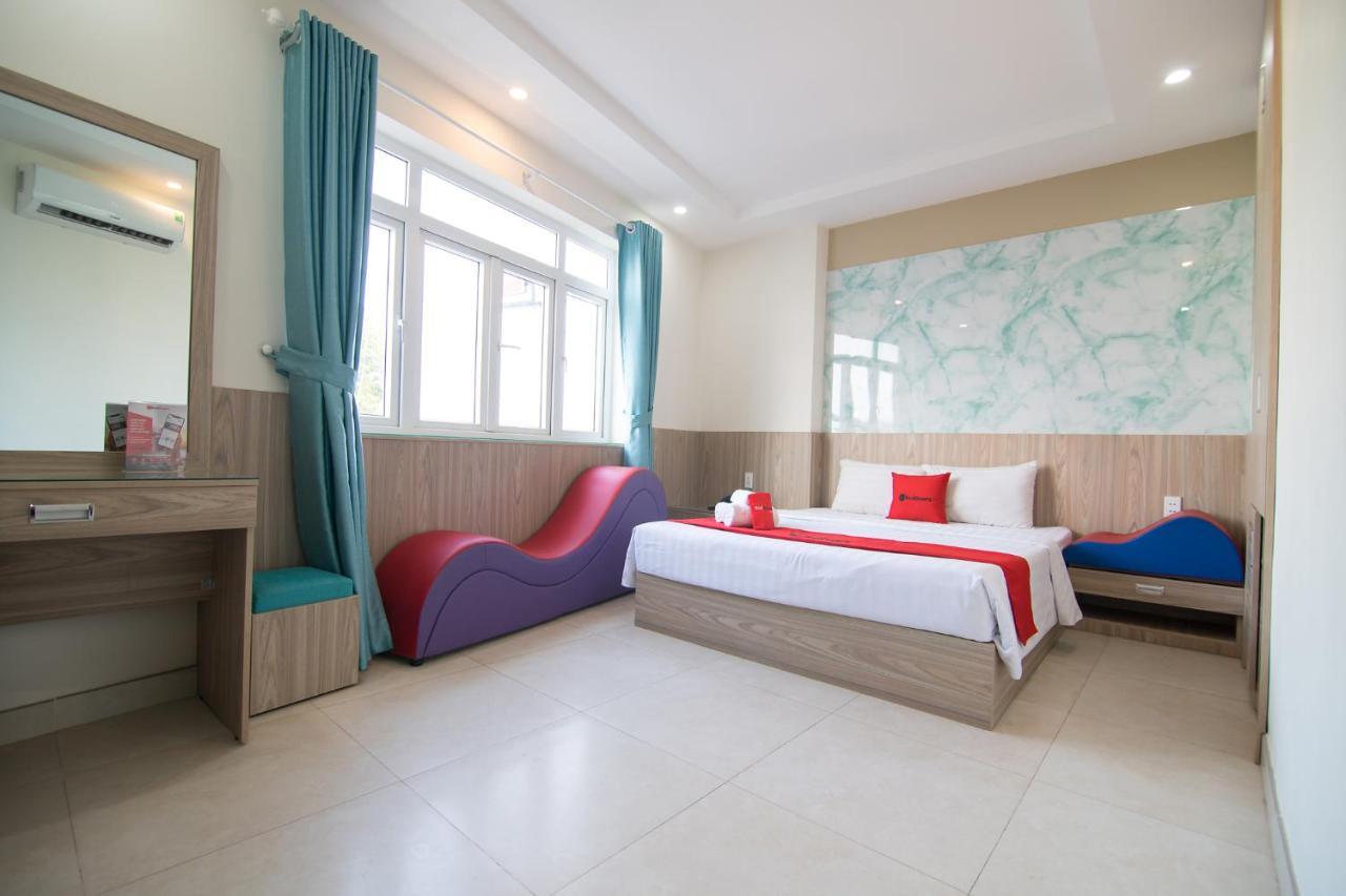 Love Hotel Tran Binh Trong Binh Thanh ホーチミン市 エクステリア 写真