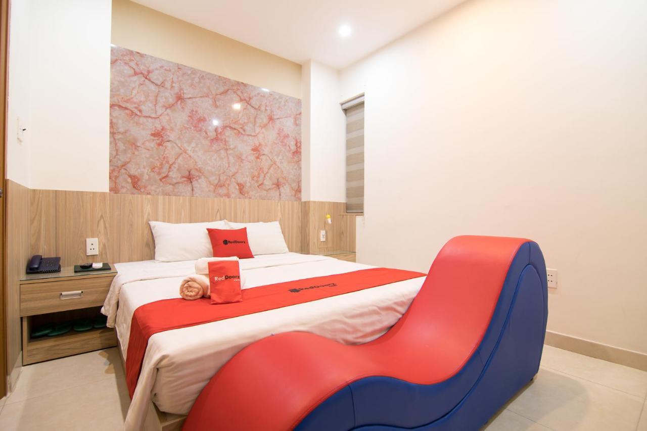 Love Hotel Tran Binh Trong Binh Thanh ホーチミン市 エクステリア 写真