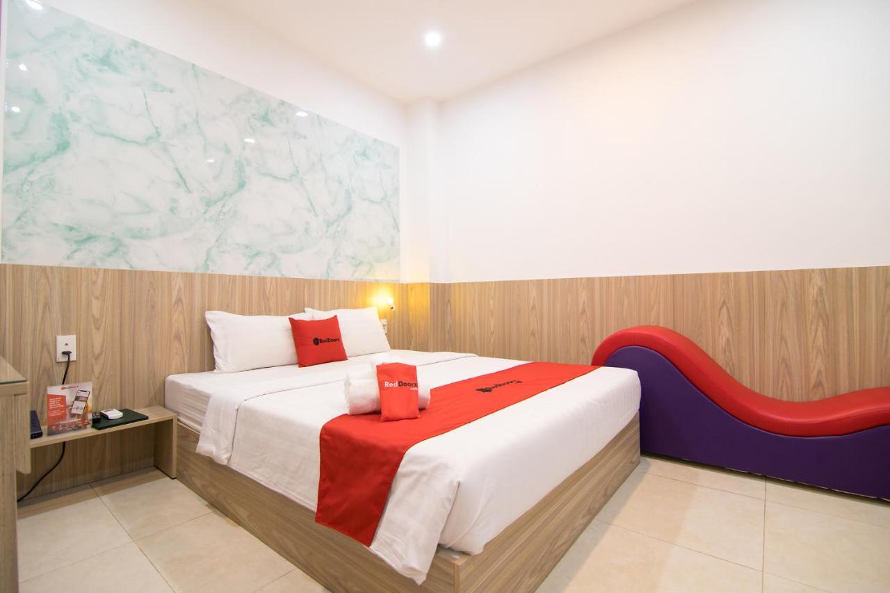Love Hotel Tran Binh Trong Binh Thanh ホーチミン市 エクステリア 写真